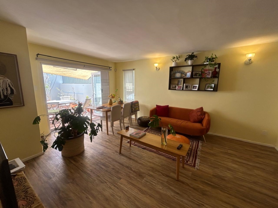 To Let 2 Bedroom Property for Rent in Claremont Western Cape